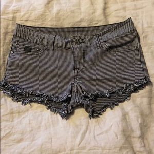 Harley Davidson Shorts label Size 8, fits like 6.